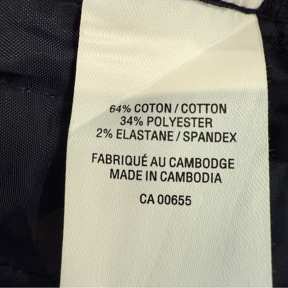 Reitmans Blue and White Pin Stripe Flat Front Shorts with Pockets - Picture 13 of 13